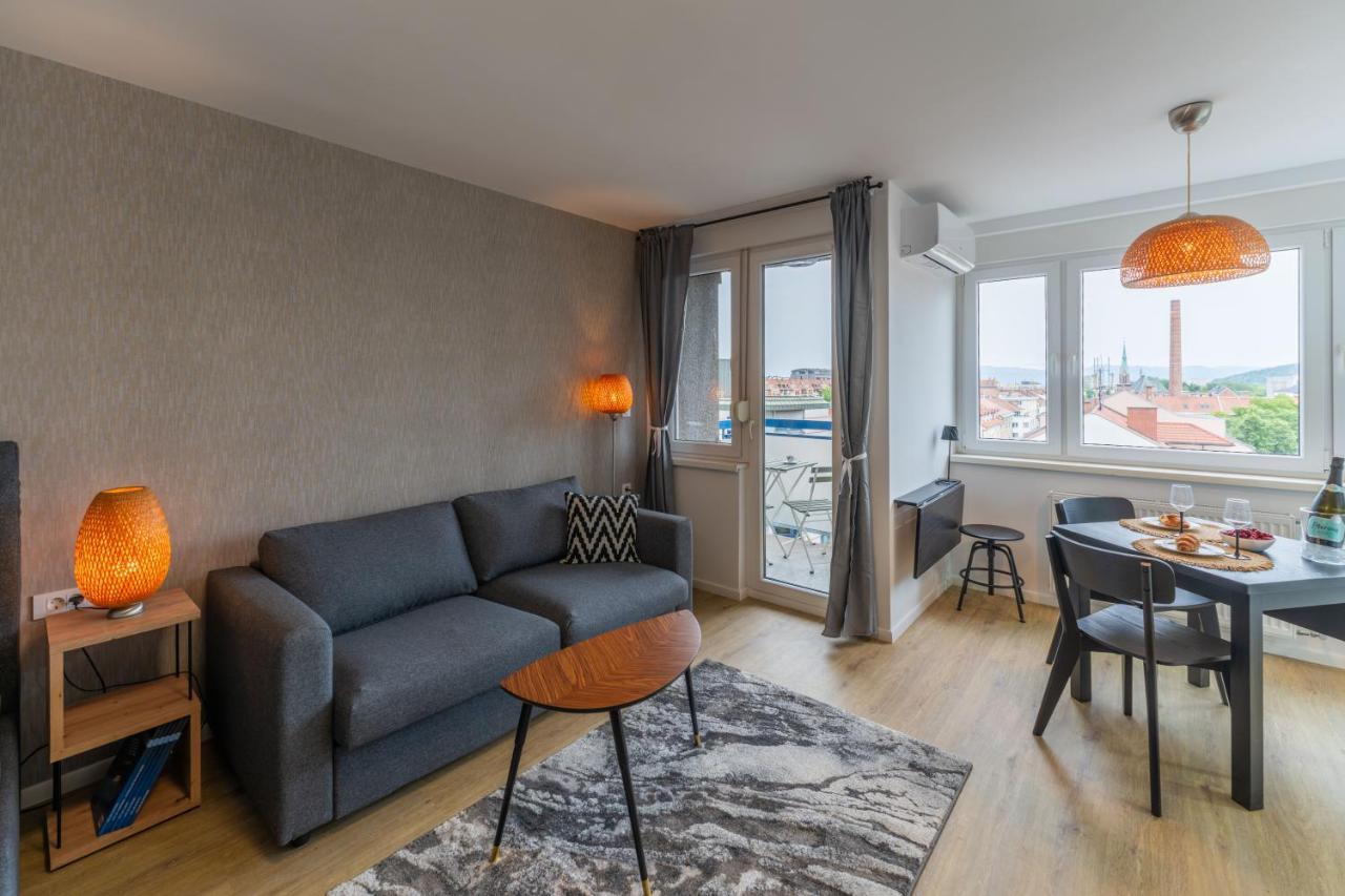 Elegant Tour As Studio Gilly With Open Views And A Balcony In The Center לובליאנה מראה חיצוני תמונה